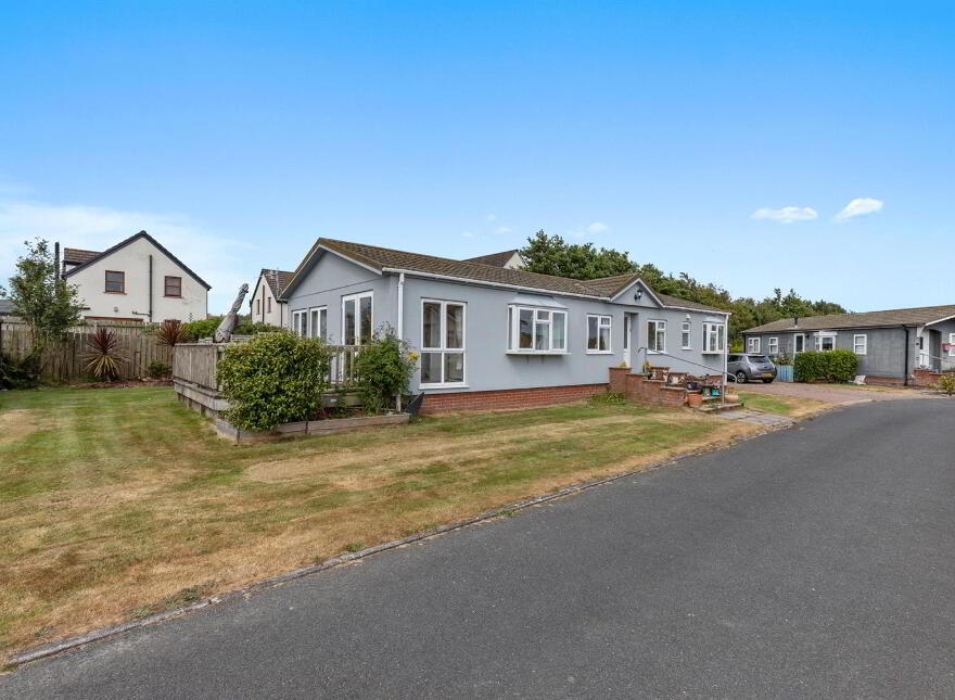 10 Swallow Crescent, Ballyhalbert, Newtownards, BT22 1BF