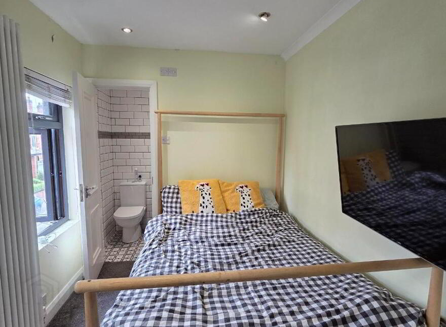 1A Stranmillis Street, Belfast, BT9 5AY