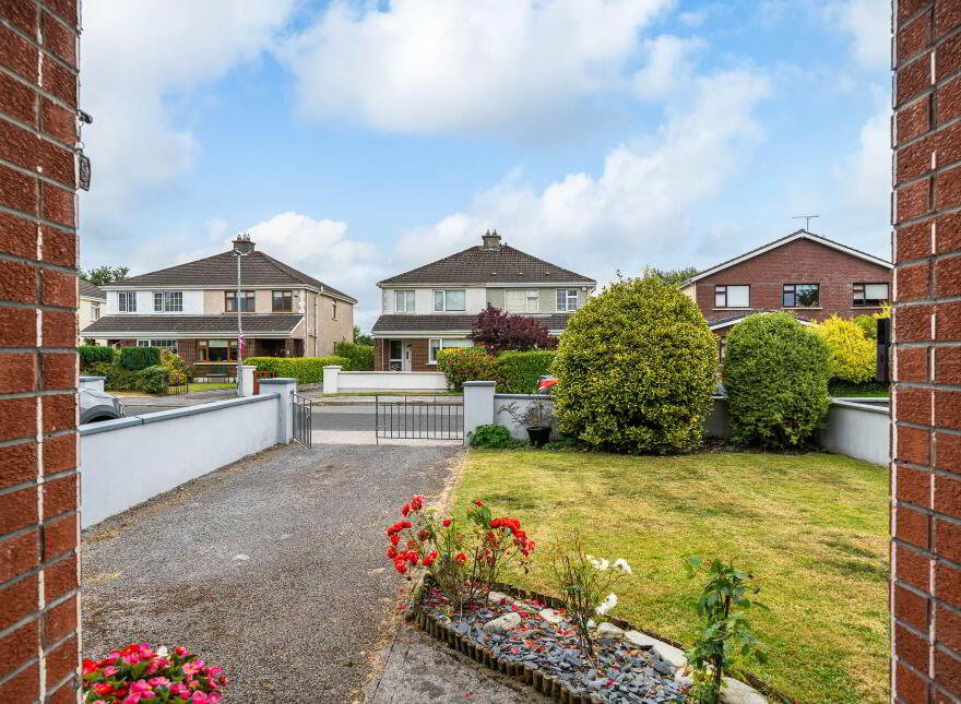17 Ashfield Drive, Station Road, Ballinasloe, H53F752