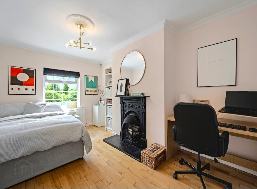92 Dromore Road, Royal Hillsborough, BT26 6HU