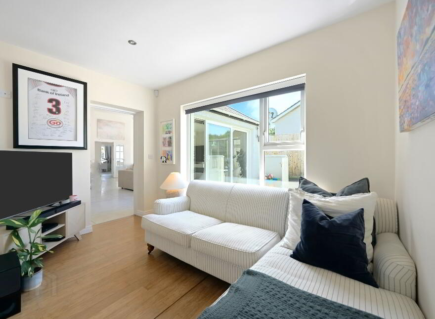 92 Dromore Road, Royal Hillsborough, BT26 6HU