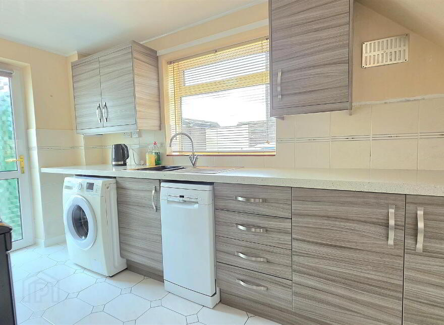 17 Windermere Road, Carrickfergus, BT38 7JR