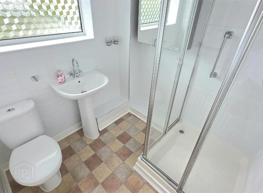 17 Windermere Road, Carrickfergus, BT38 7JR