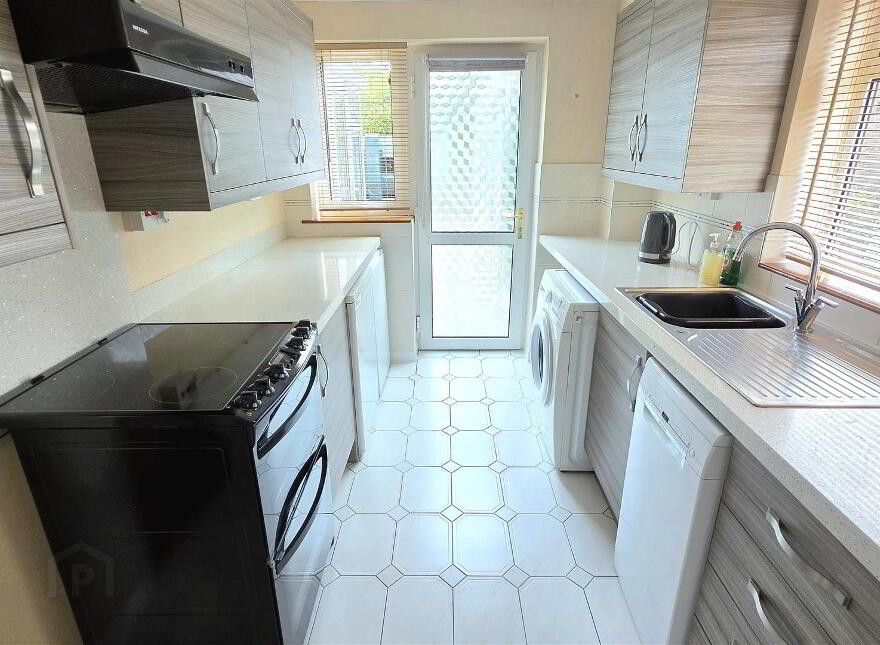 17 Windermere Road, Carrickfergus, BT38 7JR