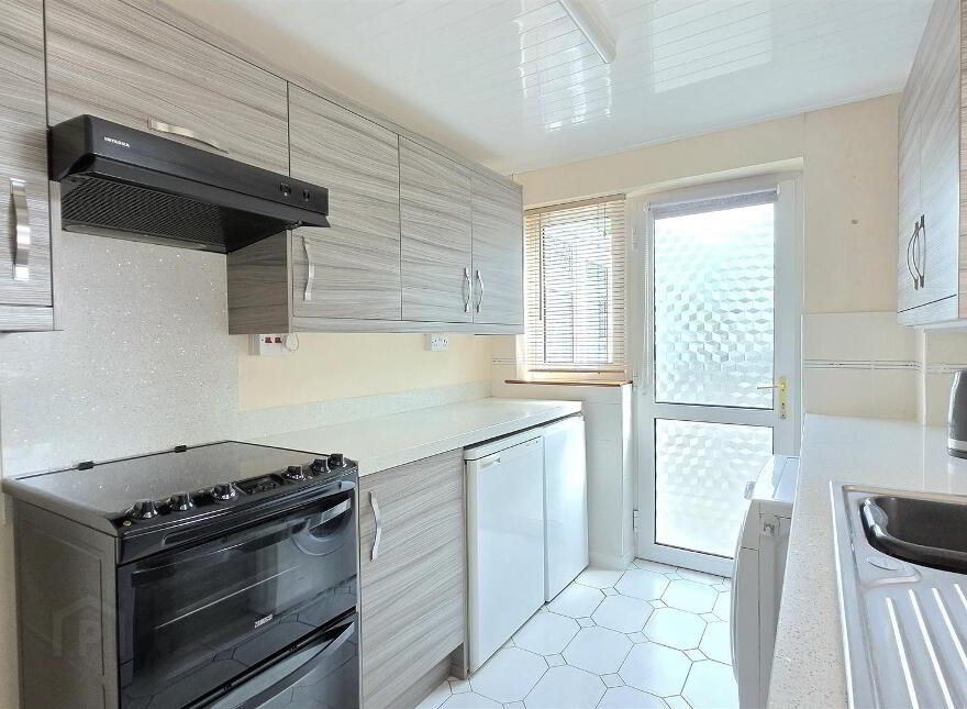 17 Windermere Road, Carrickfergus, BT38 7JR