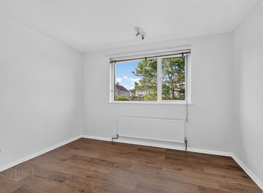 8 Hillmount Gardens, Belfast, BT10 0ES