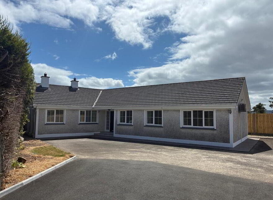 19 Meadowlands, Abbeyside, Dungarvan, X35N603