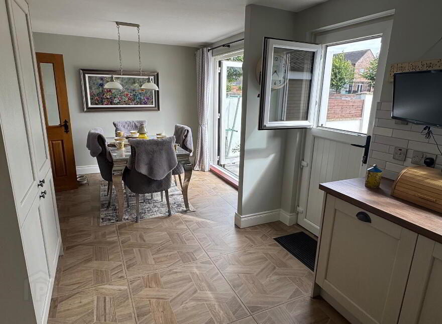 26 Woodgrove, Portadown, BT62 1RX