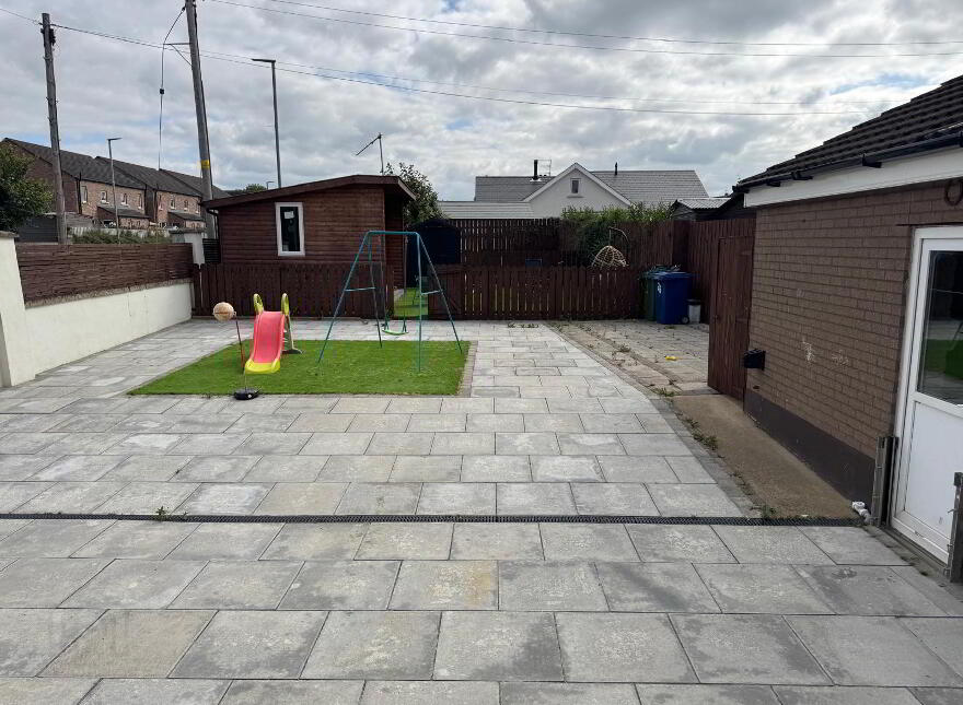 26 Woodgrove, Portadown, BT62 1RX