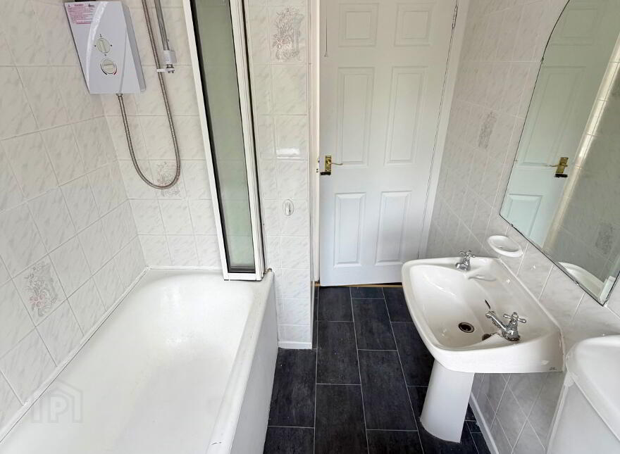 11 Woodford Green, Armagh, BT60 2BA