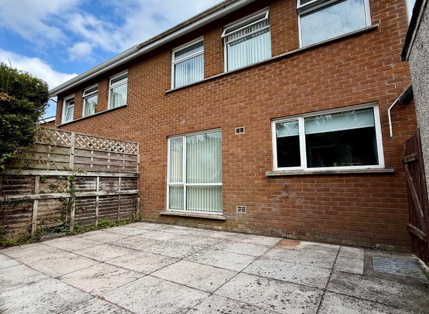 11 Woodford Green, Armagh, BT60 2BA