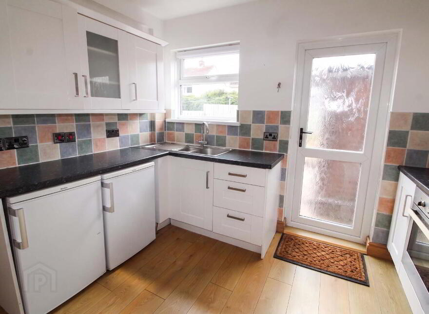 35 Edenmore Drive, Belfast, BT11 8LT