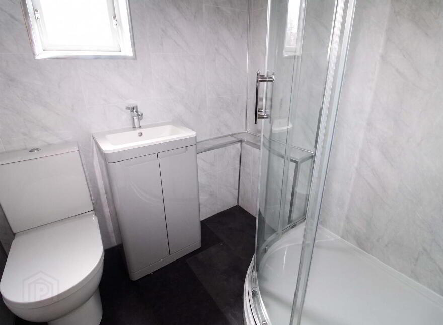 35 Edenmore Drive, Belfast, BT11 8LT