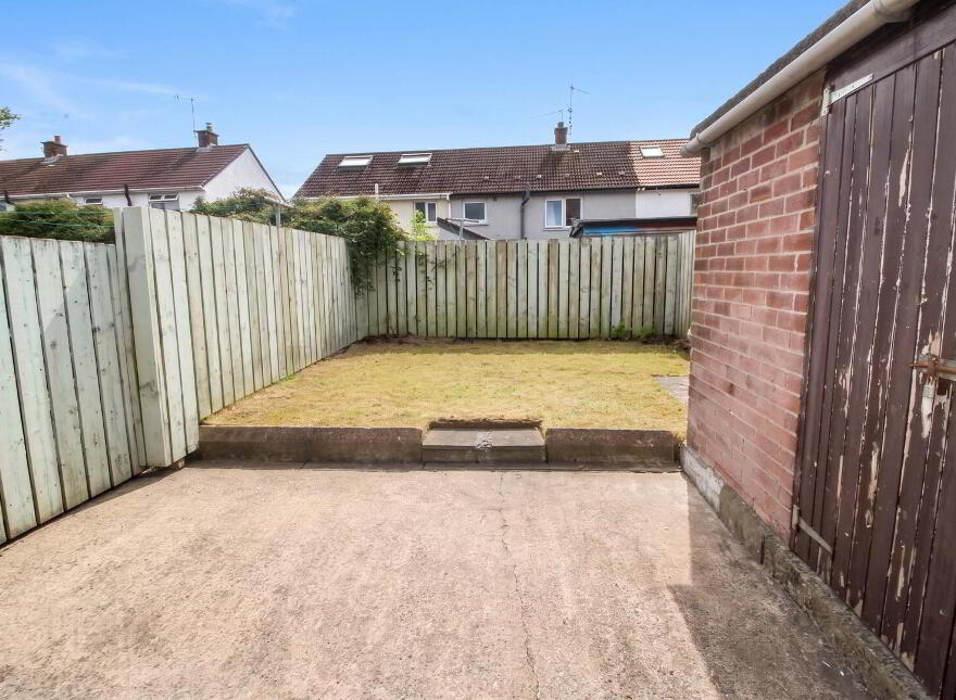 35 Edenmore Drive, Belfast, BT11 8LT