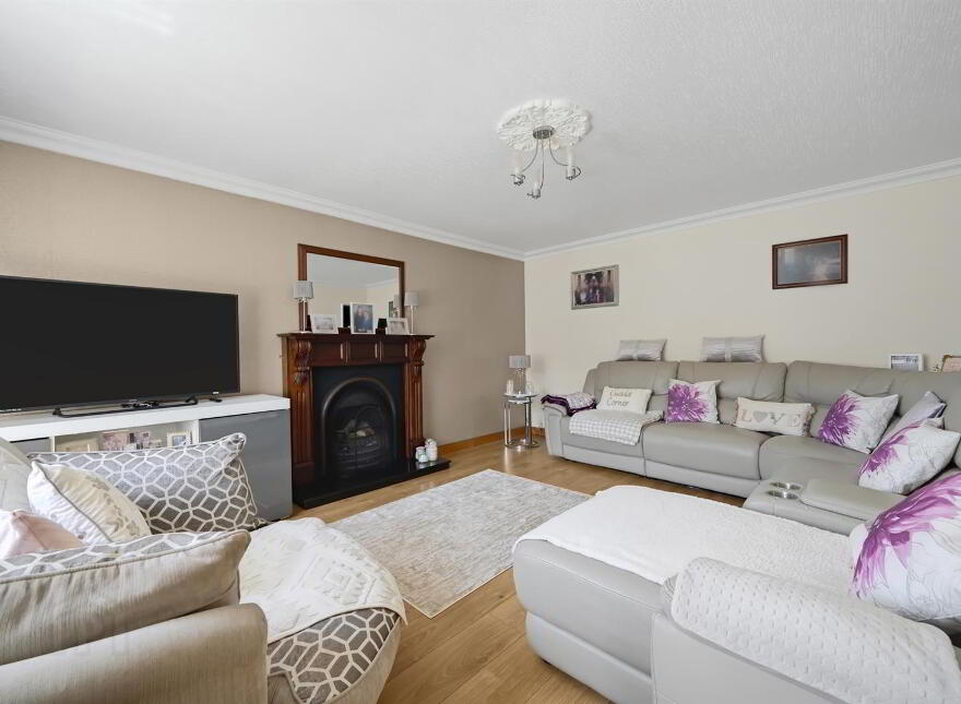 54 Glen River Park, Glenavy, BT29 4FX