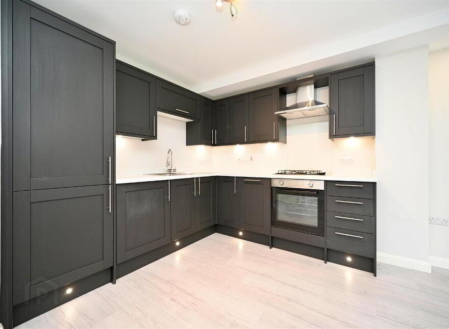 Apt 10, 39A Dundela Crescent, Belfast, BT4 3BN