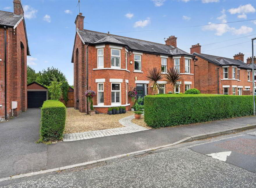 28 Sandhill Gardens, Belfast, BT5 6FF photo