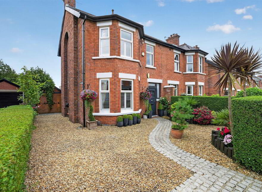 28 Sandhill Gardens, Belfast, BT5 6FF