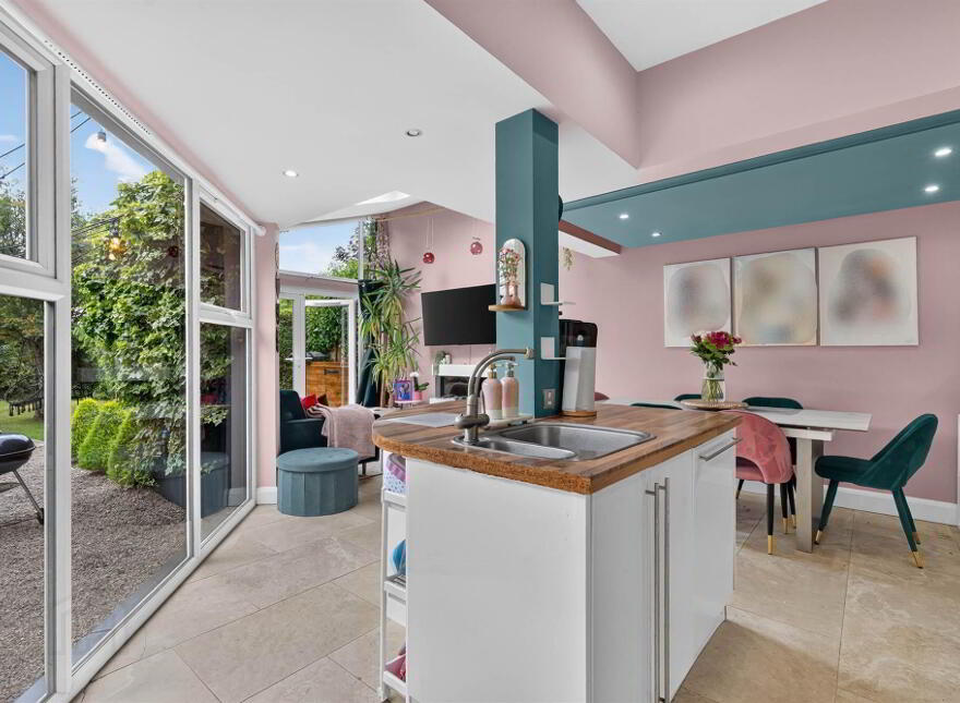 28 Sandhill Gardens, Belfast, BT5 6FF