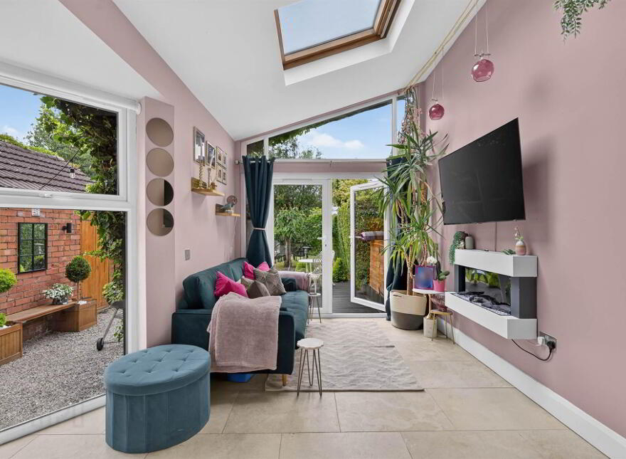 28 Sandhill Gardens, Belfast, BT5 6FF