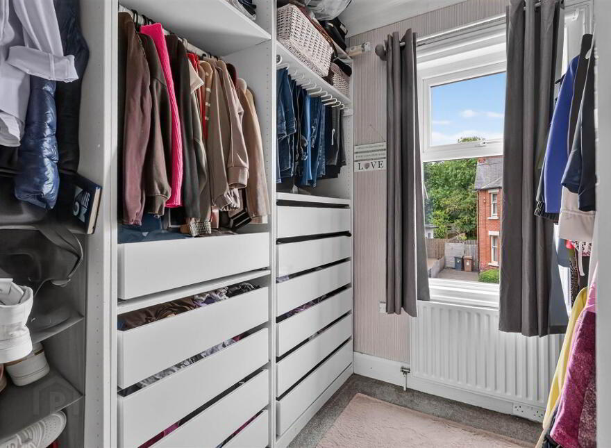 28 Sandhill Gardens, Belfast, BT5 6FF