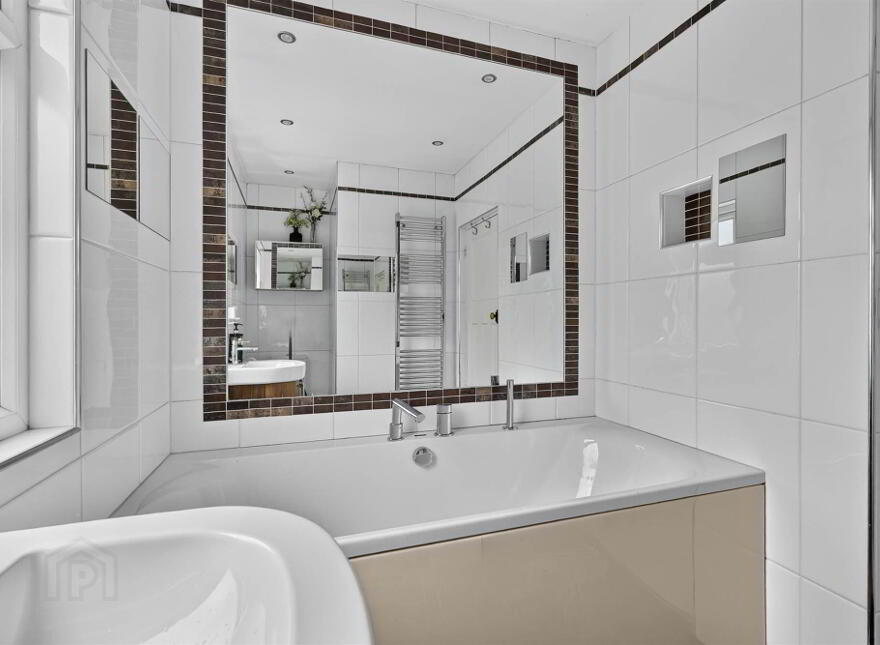 28 Sandhill Gardens, Belfast, BT5 6FF