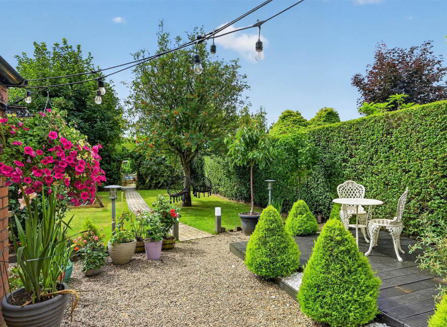 28 Sandhill Gardens, Belfast, BT5 6FF