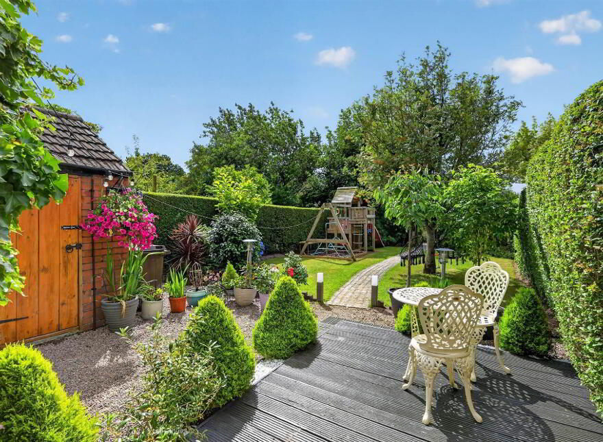 28 Sandhill Gardens, Belfast, BT5 6FF