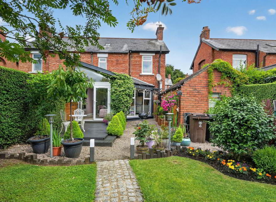 28 Sandhill Gardens, Belfast, BT5 6FF