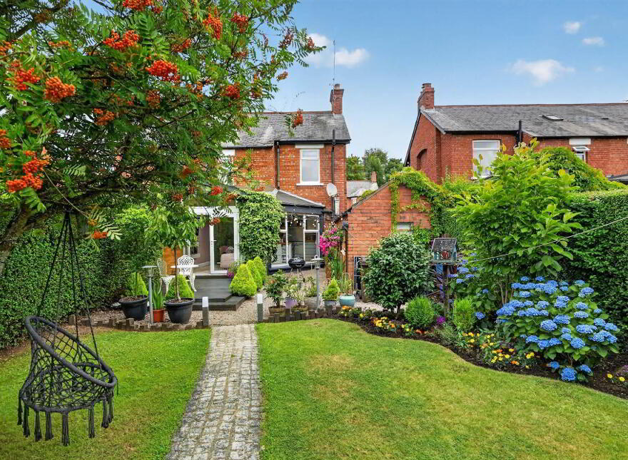 28 Sandhill Gardens, Belfast, BT5 6FF