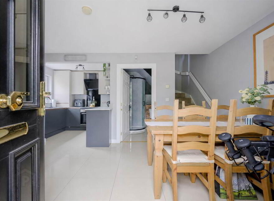40 Berkeley Hall Court, Lisburn, BT27 5QX