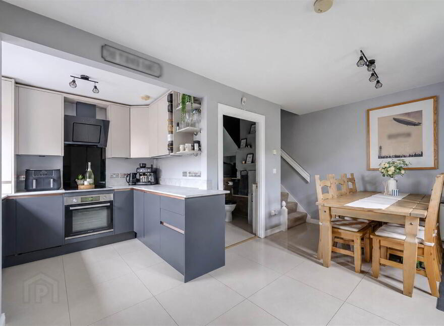 40 Berkeley Hall Court, Lisburn, BT27 5QX
