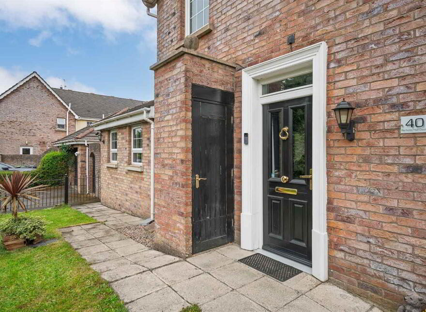 40 Berkeley Hall Court, Lisburn, BT27 5QX