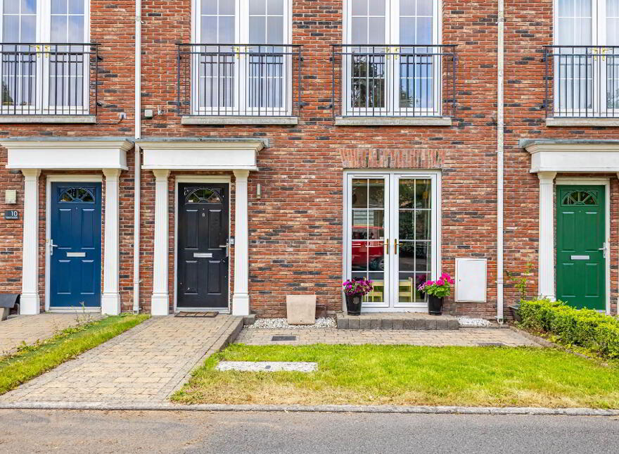 8 Holstein Crescent, Lisburn, BT28 2RS