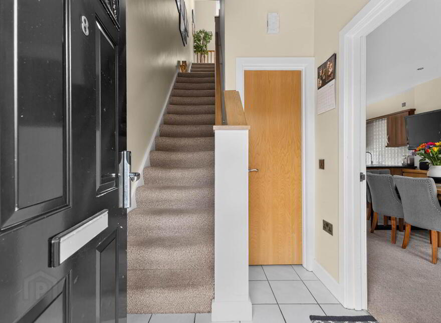 8 Holstein Crescent, Lisburn, BT28 2RS