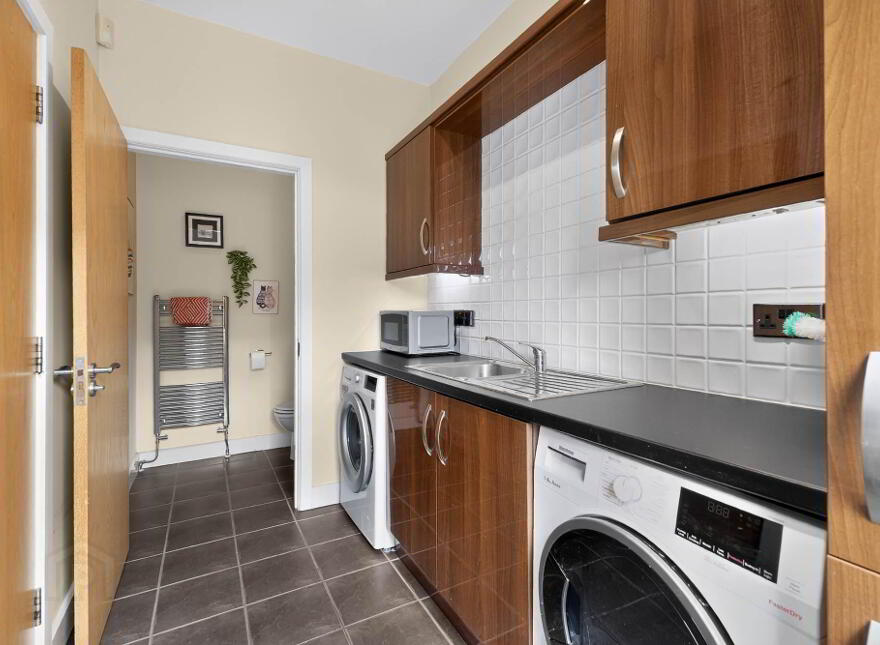 8 Holstein Crescent, Lisburn, BT28 2RS