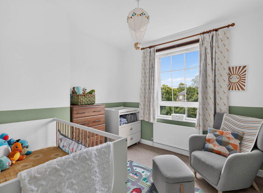 8 Holstein Crescent, Lisburn, BT28 2RS
