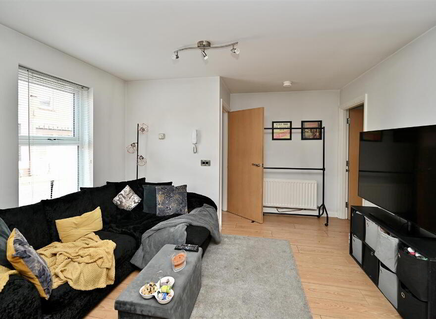 Apt 2, 61 Central Avenue, Bangor, BT20 3AU