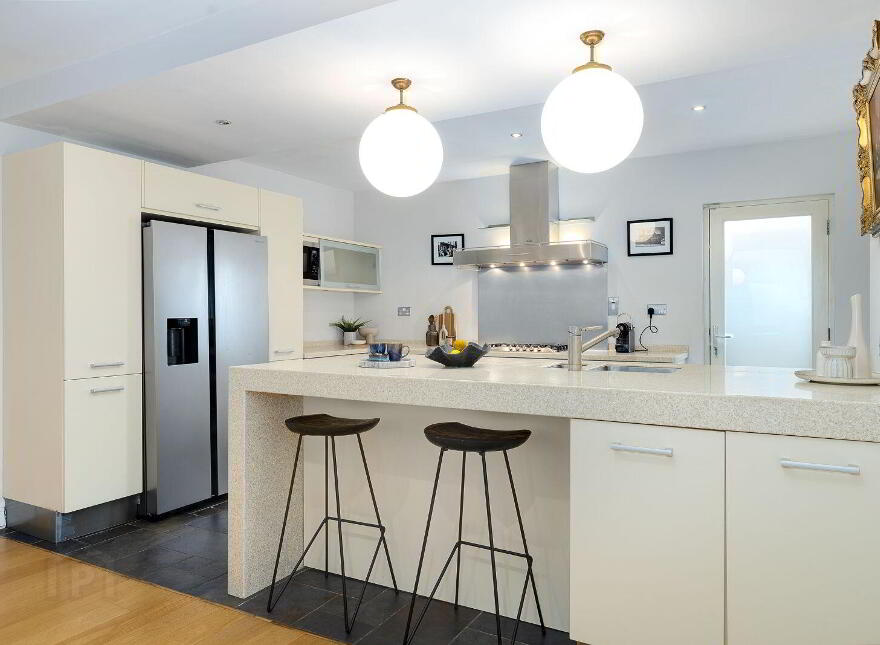 12 Beechwood Avenue Lower, Ranelagh, D06E862