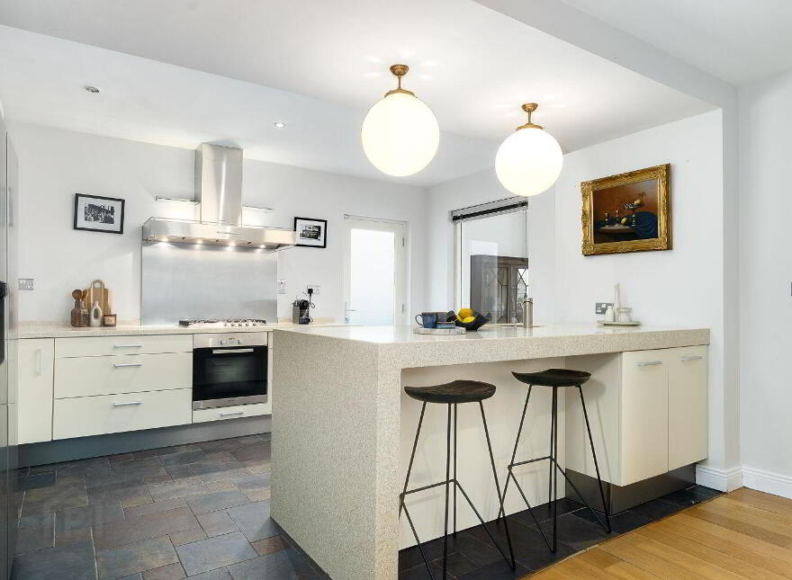 12 Beechwood Avenue Lower, Ranelagh, D06E862