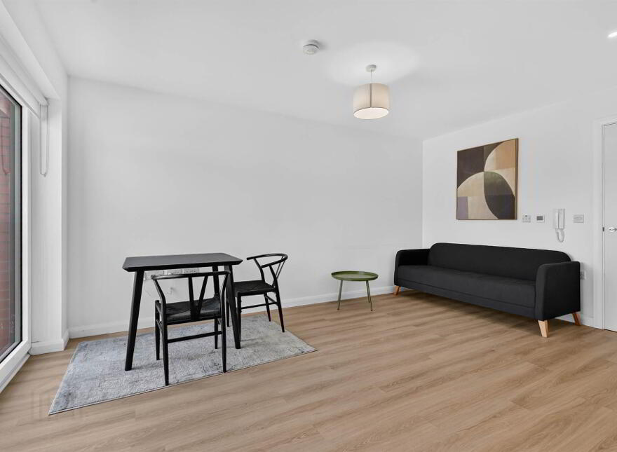 Apt 4, 4 Dayton Street, Belfast, BT13 2BX