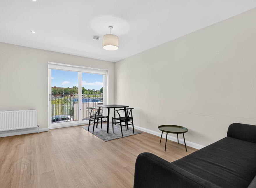 Apt 4, 4 Dayton Street, Belfast, BT13 2BX