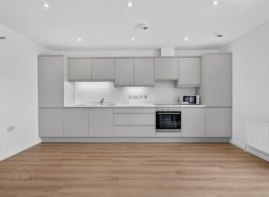 Apt 4, 4 Dayton Street, Belfast, BT13 2BX