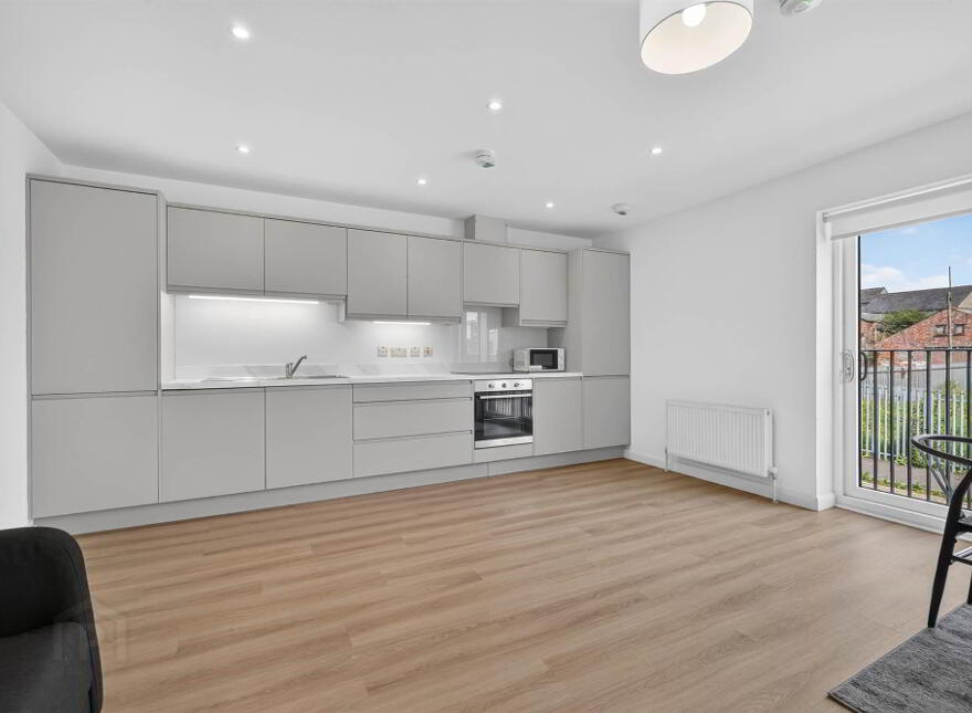 Apt 4, 4 Dayton Street, Belfast, BT13 2BX