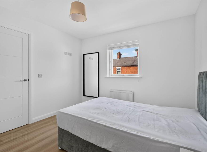 Apt 4, 4 Dayton Street, Belfast, BT13 2BX