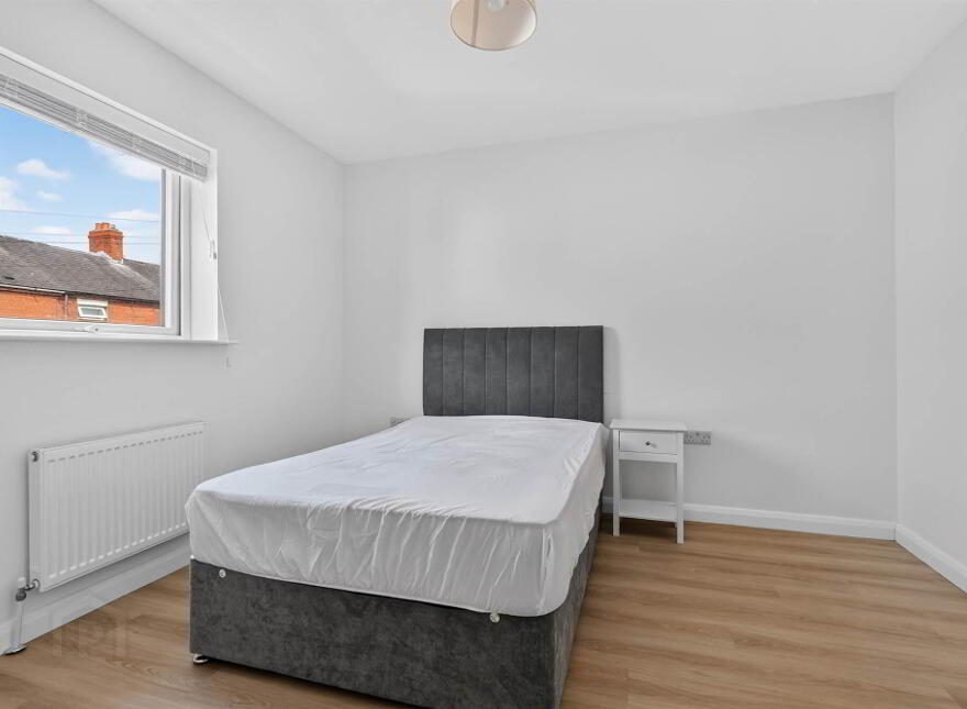 Apt 4, 4 Dayton Street, Belfast, BT13 2BX