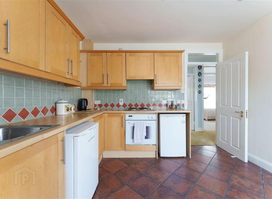 Apartment 17 Weston, Moorefield Road, Newbridge, W12E064