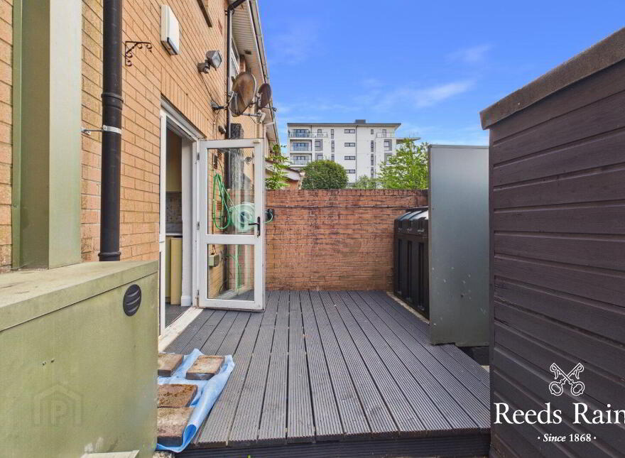 5 Bridge End, Belfast City Centre, Belfast, BT5 4AA