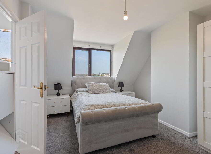 49 Old Mill Park, Dundonald, Belfast, BT16 1WF