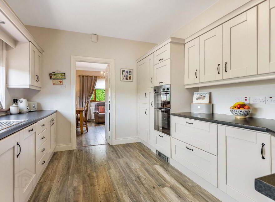 Fintully, Clontibret, H18FK40